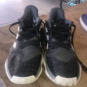 New in Box Adidas Men's Harden Stepback Basketball Shoes 12 Black White EF9893 - Picture 1 of 12
