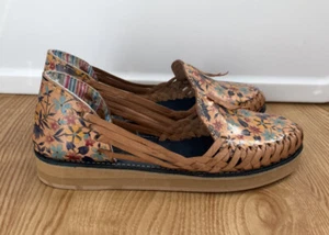 Alejandro Goti Floral Artisanal Huarache sandals size 7 - Picture 1 of 4