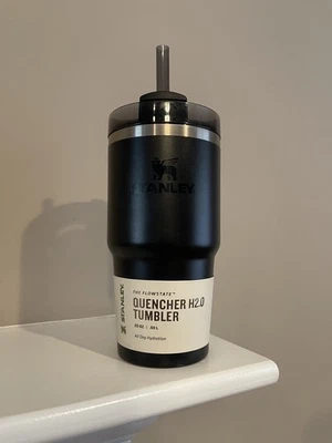 Новый Stanley Quencher H2.0 стакан соломы чашка 40 унций черный новый - Изображение 1 из 2
