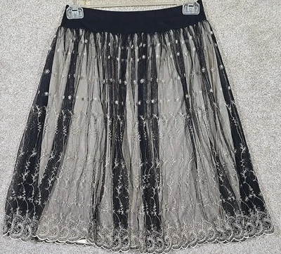 New York & Co. Falda Superpuesta de Encaje Bordada Romántica Coqueta Festoneada Mujer S Foto 1 de 4