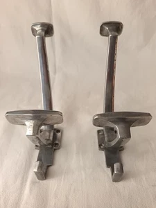2 PORTEMANTEAUX  PATERES VINTAGE EN ALUMINIUM AVEC CROCHET ATELIER DECO LOFT 2 - Imagen 1 de 4