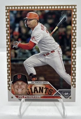 2023 Topps Complete Set Fanatics Exclusive Gold Star Joc Pederson #508 - Image 1 of 2