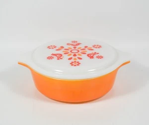 Pyrex 471 Orange Friendship Round Casserole Bowl 1 Pint w/ Lid Birds Flowers - Picture 1 of 8