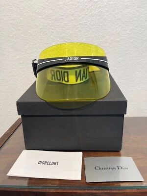 CHRISTIAN DIOR JADIOR DiorClub1 Dioriviera Ibiza Parasol Gafas Sombrero para el Sol Foto 1 de 4