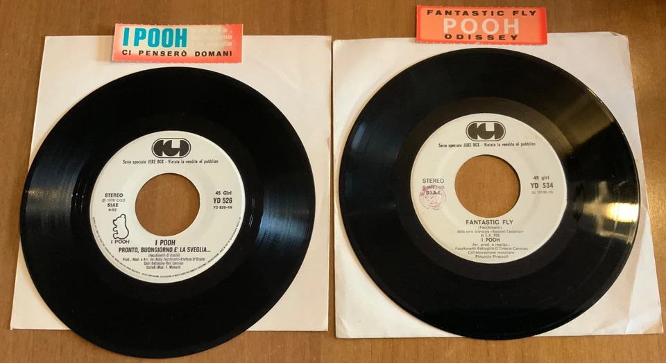 POOH 2 45 GIRI JUKE BOX CON TARGHETTE ORIGINALI BUONE CONDIZIONI GUARDA LE FOTO - Immagine 1 di 3