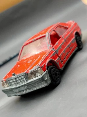 Mercedes 190E 2.3-16 diecast miniature car - Image 1 of 4