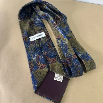 John Henry Men's Silk Tie Green With Elephants - Image 1 of 4