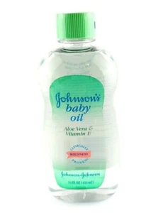 Johnson's Baby Öl Aloe Vera Vitamin E klinisch nachgewiesene Milde 14 Unzen USA Verkäufer - Bild 1 von 11