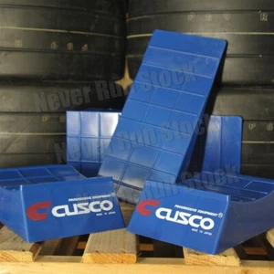 JAPAN MADE CUSCO JACK ASSIST RAMP FOR RACE LOWER CAR VEHICLE 2 PIECE DESIGN BLUE - Picture 1 of 6