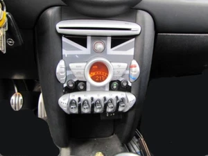 CONSOLE CENTRALE INSERTO UNION JACK BLACK MINI PER COOPER R55 R56 R57 R58 R59 R60 - Foto 1 di 8