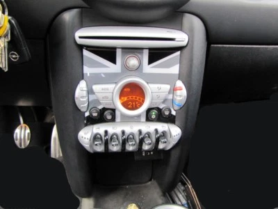 CONSOLE CENTRALE INSERTO UNION JACK BLACK MINI PER COOPER R55 R56 R57 R58 R59 R60 - Immagine 1 di 4