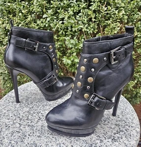 Michael Kors Black Leather Studded Stiletto Heel Ankle Bootie Size : 7M - Picture 1 of 17