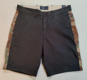 Abercrombie & Fitch Chino Stretchshorts vorne flach 31 schwarz Tarnmuster Seite - Bild 1 von 11