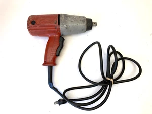 Milwaukee 1/2" Llave de Impacto con Cable 9066, 2400RPM / 2800BPM Probada - Imagen 1 de 10