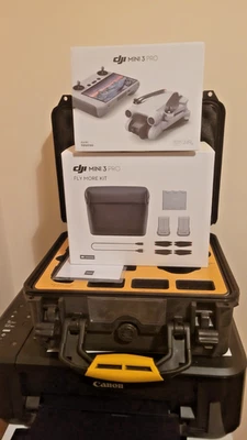 DJI Mini 3 Pro Drone Fly More Combo with RC Controller 3 Batteries and Hard case - Image 1 of 4