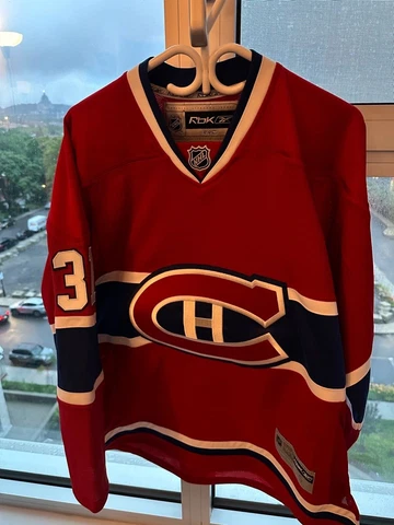 Carey Price Jersey BRAND NEW WITH TAGS SIZE SMALL HOME JERSEY Cover