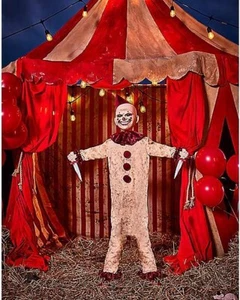 Spirit Halloween 4.9 Ft Dagger Mike Animatronic Scary Clown Jump Scare Prop 2023 - Picture 1 of 8