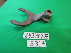 Transmission Shift Fork T90 NOS Fits CJ2A CJ3A M38 M38A1 642767 (S314) - Picture 1 of 4