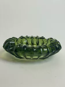 Vintage Fostoria smaragdgrün rundes Aschenbecher geripptes Glas Design gerippte Felge 5 Zoll - Bild 1 von 11