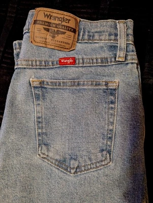Jeans Wrangler masculino ajuste reto regular, 31x30, qualidade premium, lavagem leve. - Imagem 1 de 4