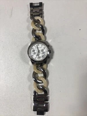 Michael Kors Runway MK4263 Womens Beige & Silver Strap Analog Quartz Watch MP742 - Image 1 of 4