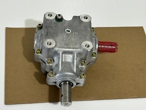 Superior Gearbox Company V0132 130569 Gear Box 90 Degree - Picture 1 of 11