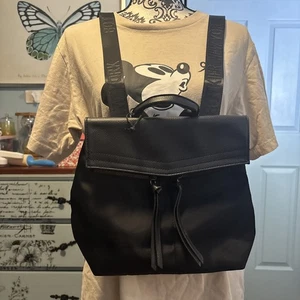 Botkier Trigger Mini Nylon Rucksack - Schwarz - Bild 1 von 8