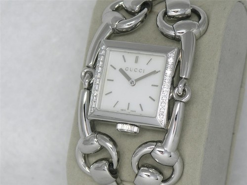 Orologio Gucci Signoria Acciaio Inox Diamanti Quadrante Madreperla Stile 116.3