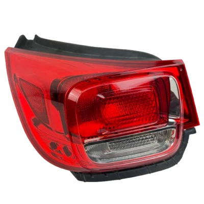 Lámpara de luz trasera exterior para conductor trasero izquierdo Chevrolet Malibu 2013-2015 OEM 23294318 Foto 1 de 4