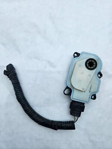 2013-2016 FORD FUSION RADIATOR GRILLE SHUTTER ACTUATOR MOTOR DS73-8476 - Picture 1 of 6