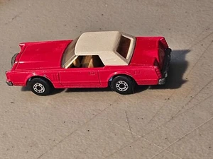 LESNEY MATCHBOX SUPERFAST #28 LINCOLN CONTINENTAL MKV RED 1979    BX#3 - Picture 1 of 7