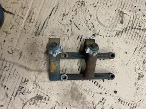 International T444e Bracket ML2N20 - Picture 1 of 2