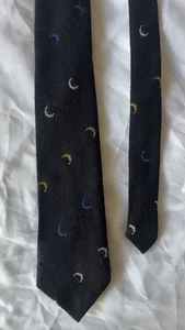 Vintage Necktie Men’s Black Half Moon Tie 2.75” Wide 100% Wool Skinny Tie 56” - Picture 1 of 6