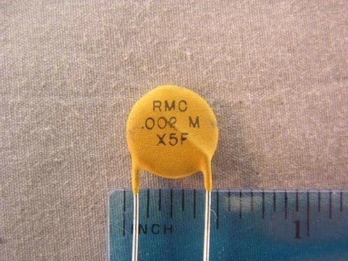 20 RMC 0.002uF 500伏X5F陶瓷圆盘电容器 — 第 1/1 张图片