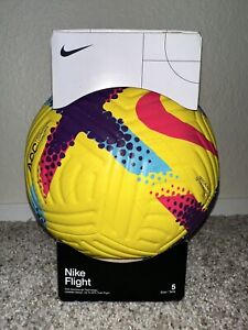 Nike Flight Yellow Premier League 22/23 offizieller Matchball Größe 5 (DN3602-710)