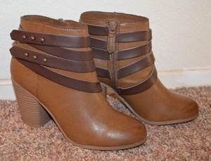 NEU ~ Material Glirl braune Damenstiefel/U-Pic Größe 6,5/7/7,5 M/3"-Absatz - Bild 1 von 3