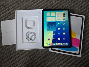 Apple iPad 10th Gen 10.9 inch 64GB, Wi-Fi, Blue, battery life 100% - Afbeelding 1 van 3