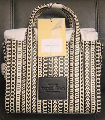 NUEVO Bolso de Mano Pequeño Marc Jacobs The Monogram Para Mujer de Cuero - #2S3HTT001H03 005 Foto 1 de 4