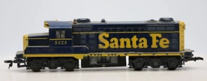 TYCO Santa Fe 5628 Diesel Locomotive Tested Lights Up Parts Or Repair HO 1:87 - Picture 1 of 4