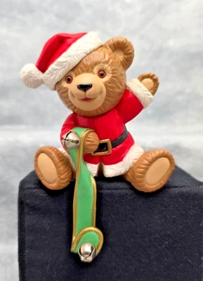 Soporte para medias Hallmark 1988 Jingle Bear decoración navideña vintage - sin caja Foto 1 de 4
