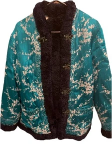 Beautiful Vintage Emerald Green Oriental Embroidered w Coat Black Faux Fur - Picture 1 of 19