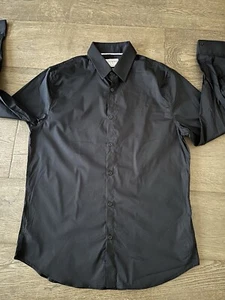 Men’s GUESS Original Design EST. 1981 Slim Fit Black Collared Shirt Size L - Picture 1 of 5