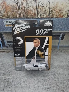 ASTON MARTIN DB5 007 POP CULTURE JOHNNY WHITE LIGHTNING CHASE (CARD ISSUES) - Picture 1 of 5