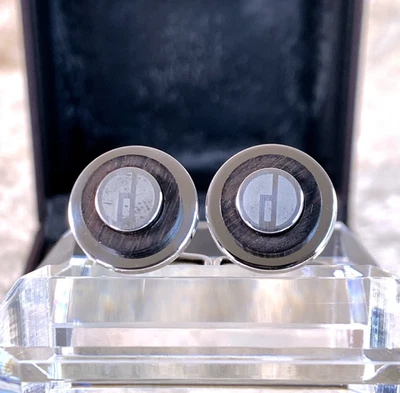 Gemelos de madera Dunhill redondos logotipo d y plata de ley 925 con estuche Foto 1 de 4