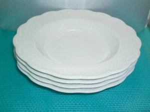 Dansk Fransk Blanc Set of 4 NEW Rimmed Soup Bowls Scalloped Edges 9" Japan White - Picture 1 of 3