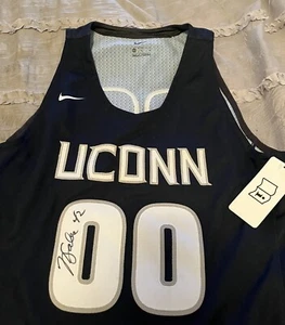 NYKESHA SALES Women's Basketball UCONN HUSKIES Sewn NIKE Jersey Signed MEDIUM - Picture 1 of 4