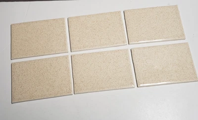 复古 6 AO 陶瓷瓷砖宽矩形 4 1/4 x 6 米色 带棕色斑点 光面 NOS — 第 1/4 张图片