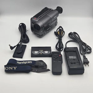 COMO NUEVO* Sony CCD-TRV22 8mm Video 8 Videocámara Reproductor Transferencia de Video Cámara Práctica PROBADO - Imagen 1 de 22