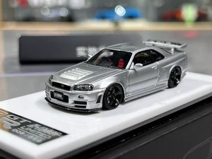 Coche de resina fundido a presión modelo deportivo ED BZMW 1:64 Silver Skyline GTR R34 NISMO Z-Tune - Imagen 1 de 10