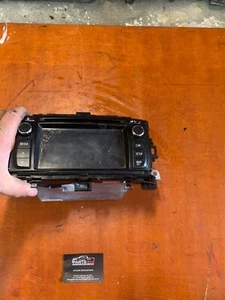 TOYOTA YARIS 2011-2019 86140-0D070 RADIO CD PLAYER NAVIGATION - Picture 1 of 5